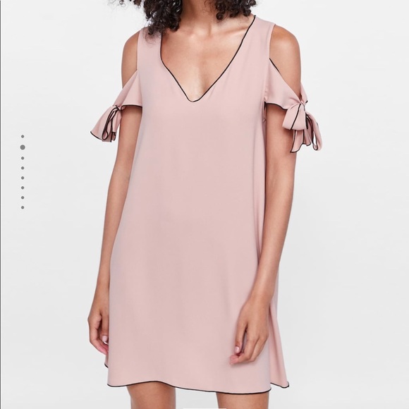 Zara Dresses & Skirts - ZARA dress with contrasting bows